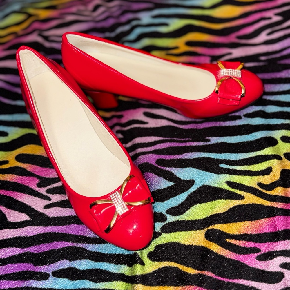 SHEIN Red Heels with Bow Detail